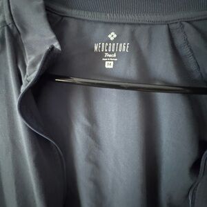 Med Couture Women’s Scrub Jacket